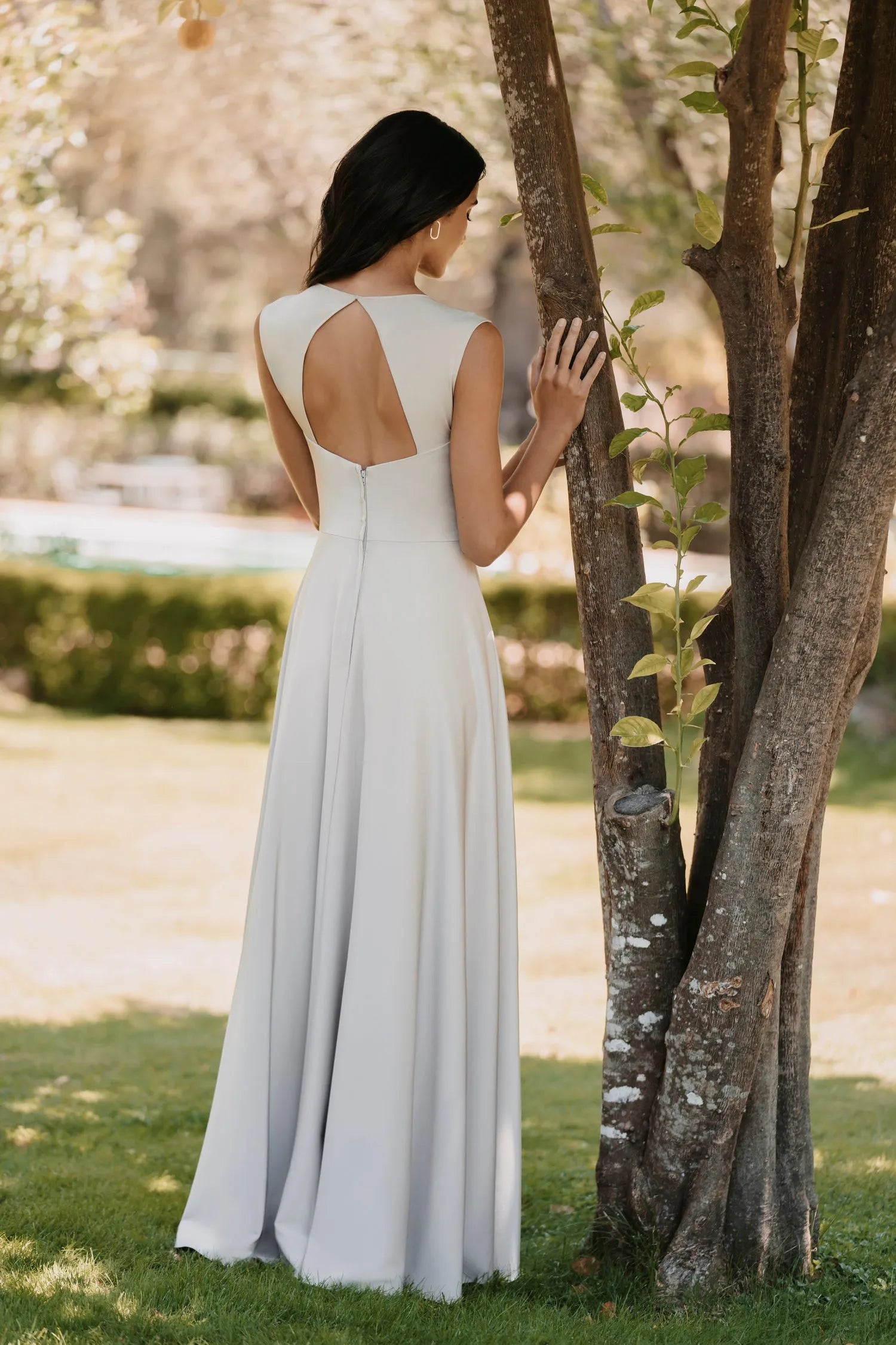 Elegant A-Line Sweetheart Sleeveless Keyhole Back Long Bridesmaid Dresses