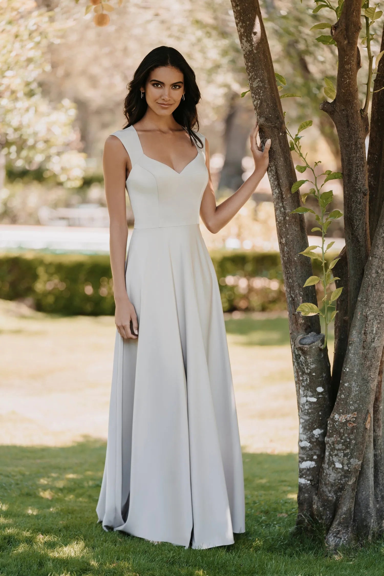 Elegant A-Line Sweetheart Sleeveless Keyhole Back Long Bridesmaid Dresses