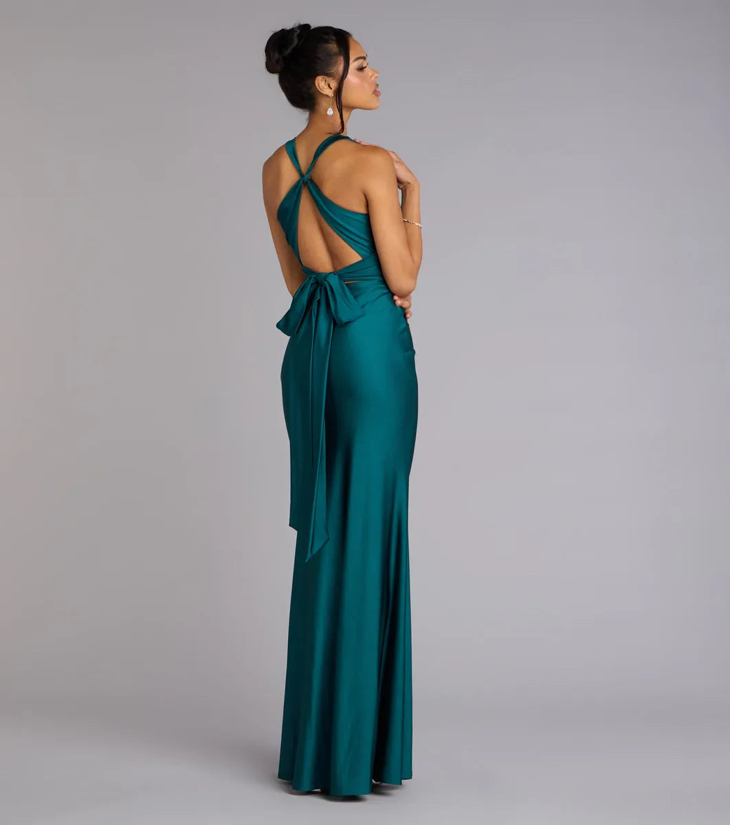 Luxe Mermaid Halter Sleeveless Tie-Back Floor-Length Prom Dresses