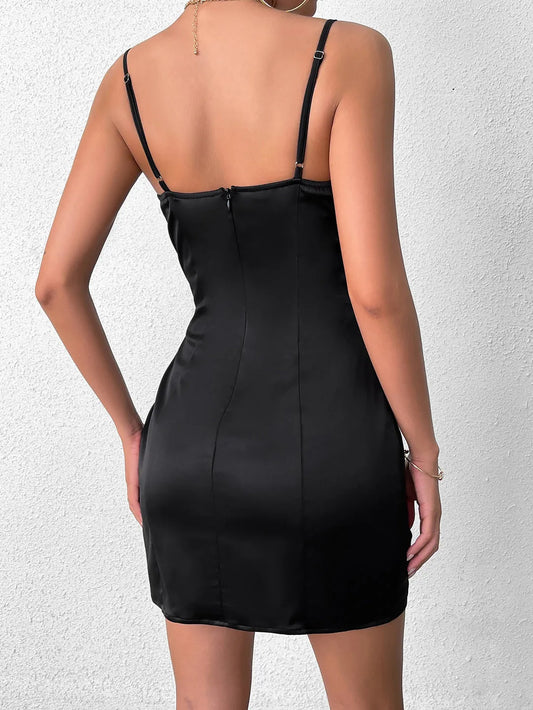 Sleek Sheath Sweetheart Spaghetti Strap Solid Back Mini Homecoming Dresses